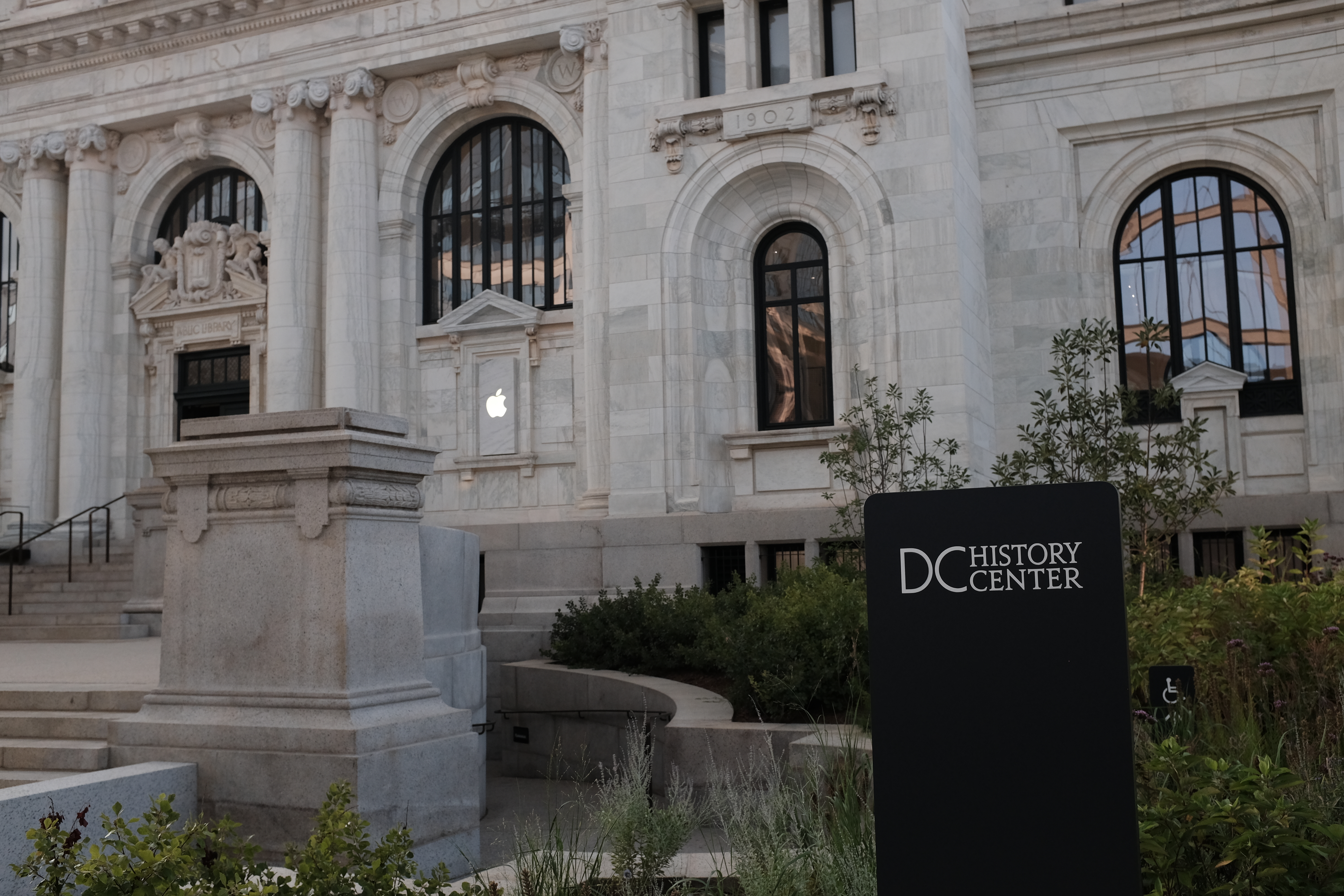 애플 덕후라면 가볼만한 Apple Store 워싱턴 DC 카네기 라이브러리